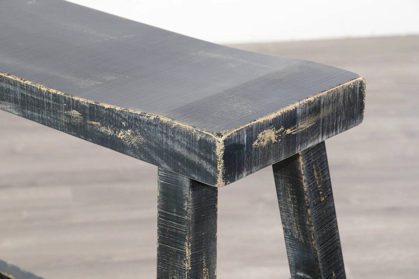 Black Sand 30'H Bench