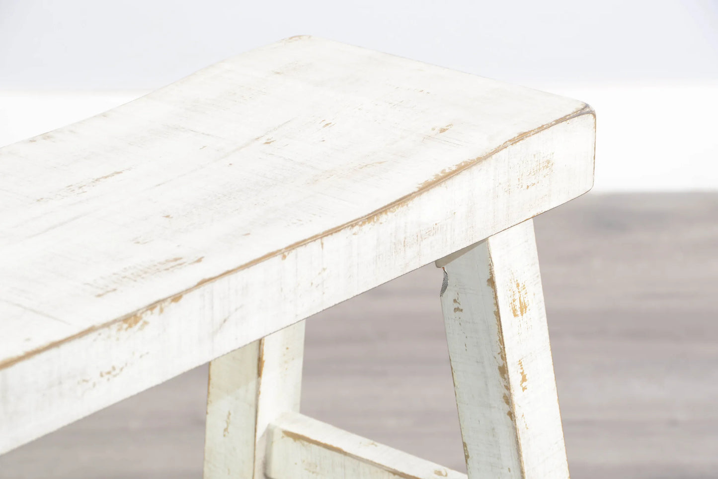 White Sand 30'H Bench
