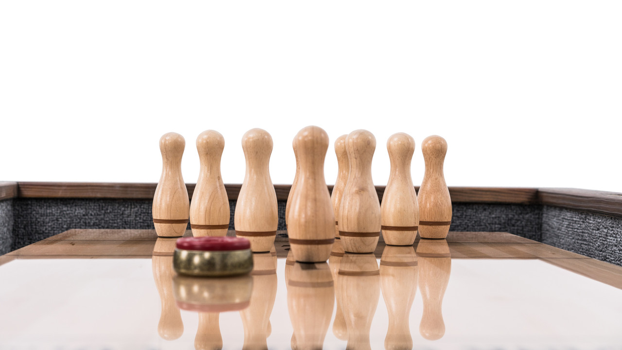 Plank & Hide - Shuffleboard Bowling Pin Set